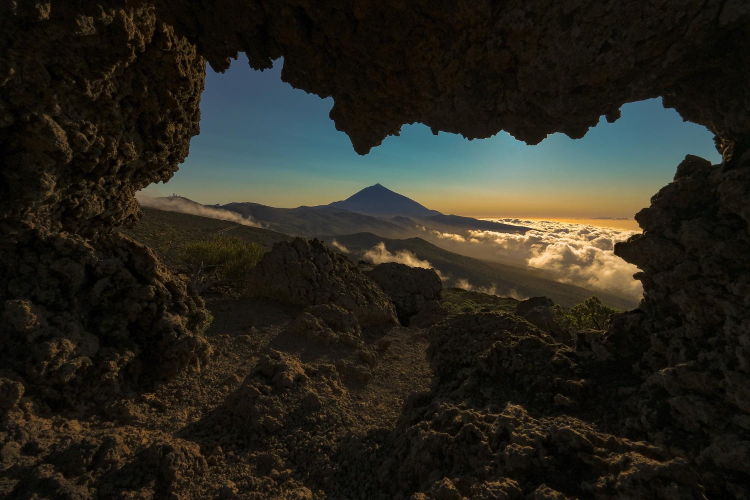 Explora las cuevas más impresionantes de España